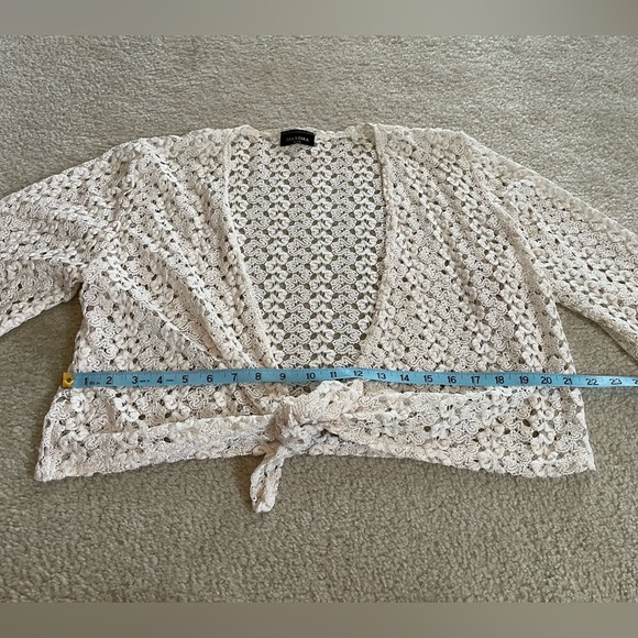 Maxima Dress Cover Up - Shrug - Size: Medium / Large - Picture 4 of 6